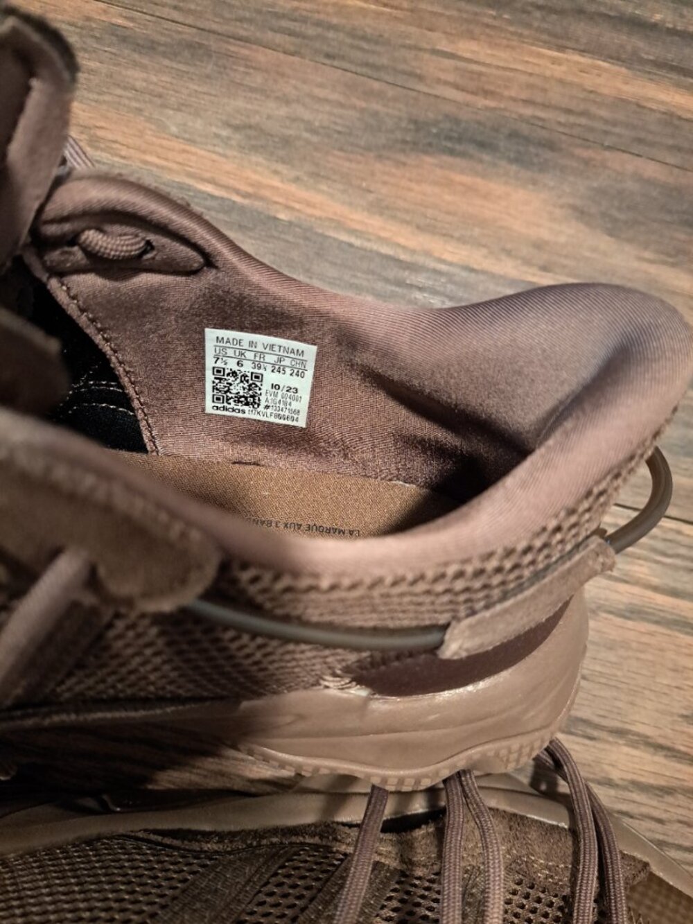 Adidas OZWEEGO Shoes Size 7.5 women Brown Sneakers - Picture 5 of 5
